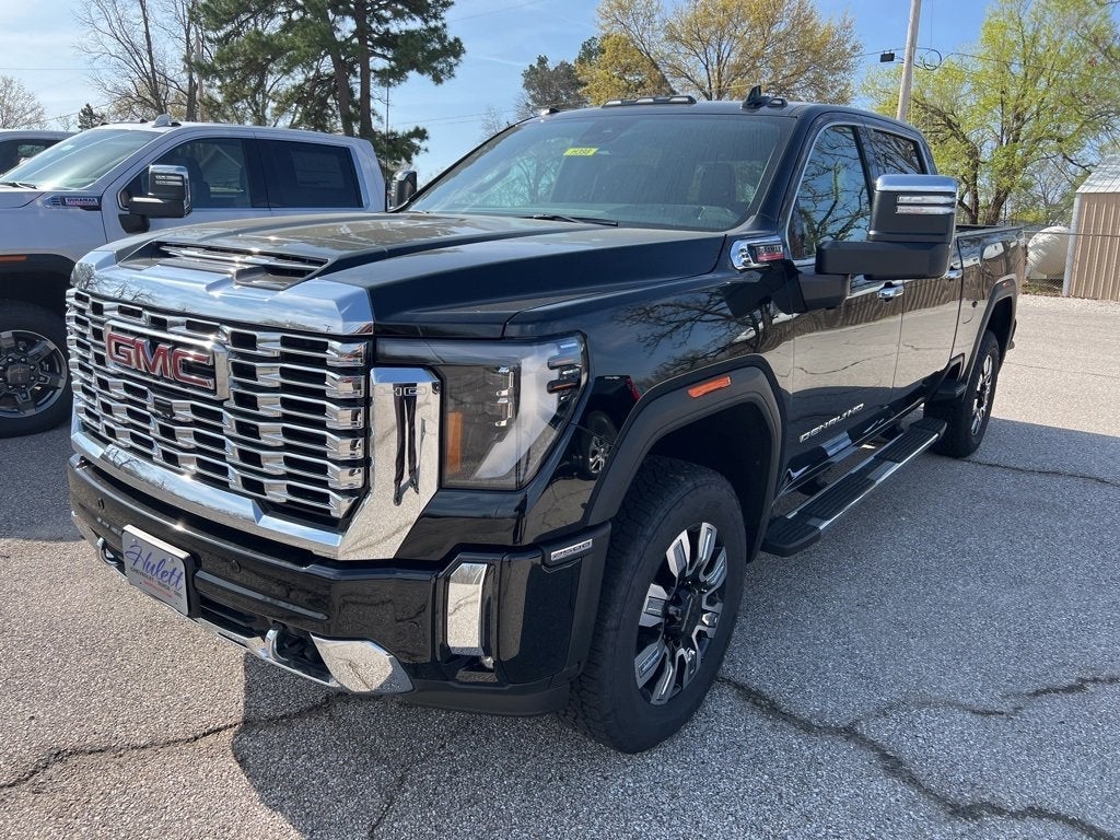 2025 GMC Sierra 2500 HD Denali