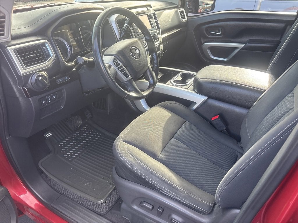 2017 Nissan Titan SV