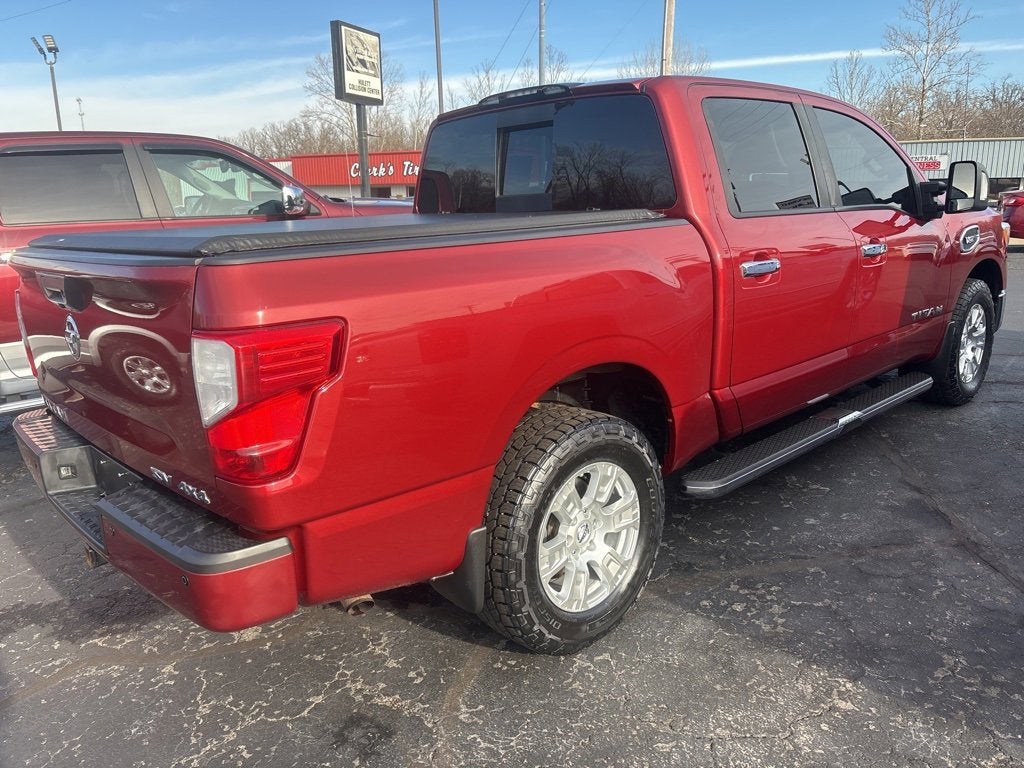 2017 Nissan Titan SV
