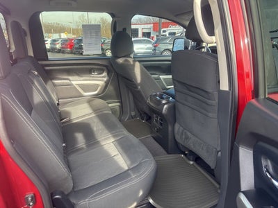 2017 Nissan Titan SV