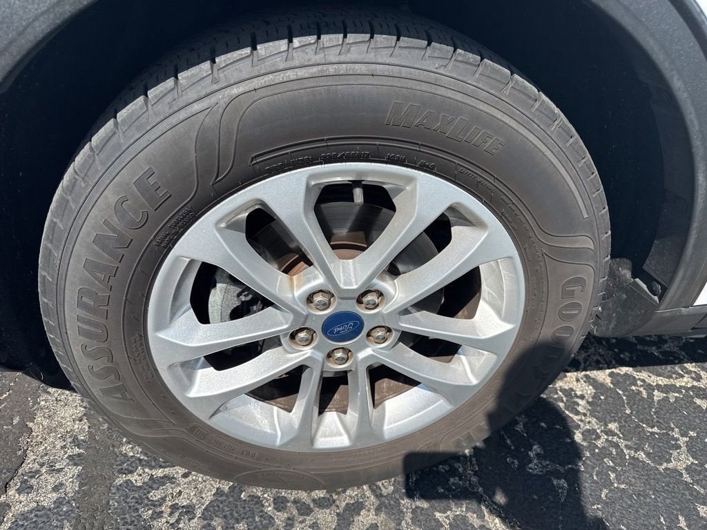 Used 2021 Ford Escape SE with VIN 1FMCU9G62MUA03296 for sale in Camdenton, MO