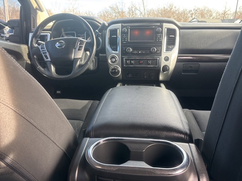 2017 Nissan Titan SV