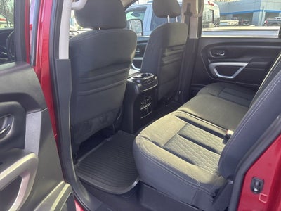 2017 Nissan Titan SV