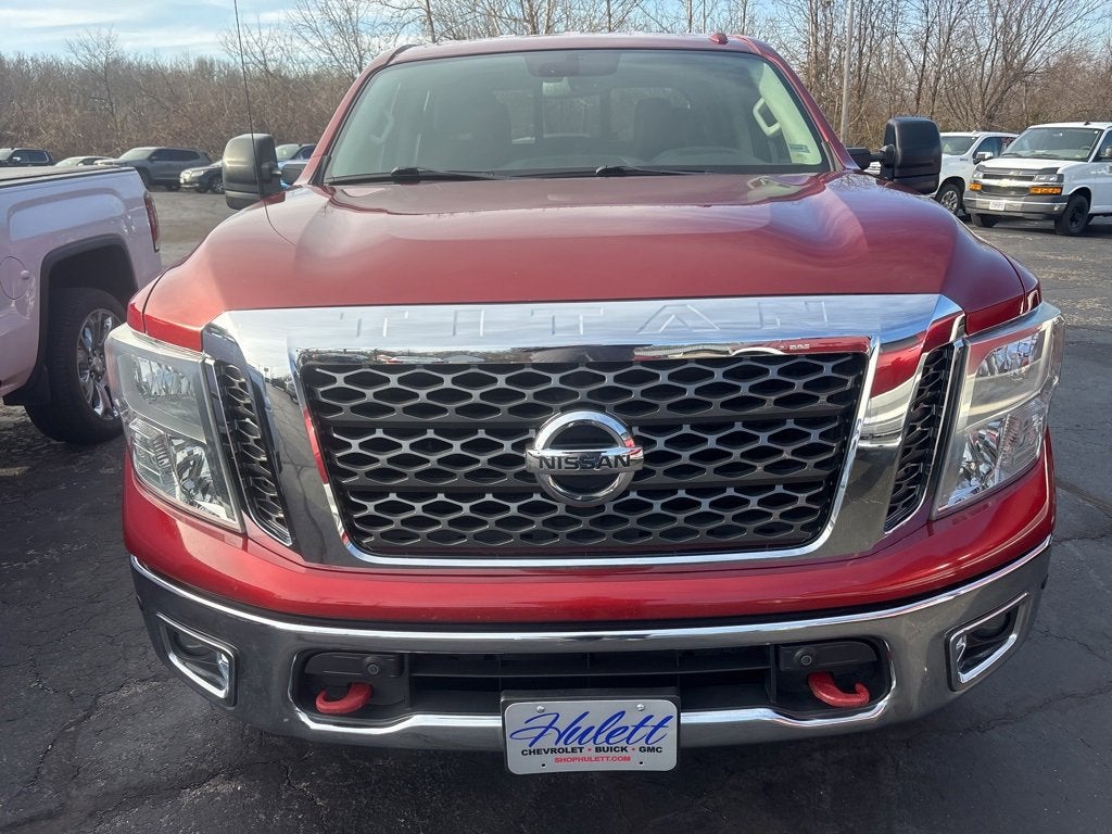 2017 Nissan Titan SV