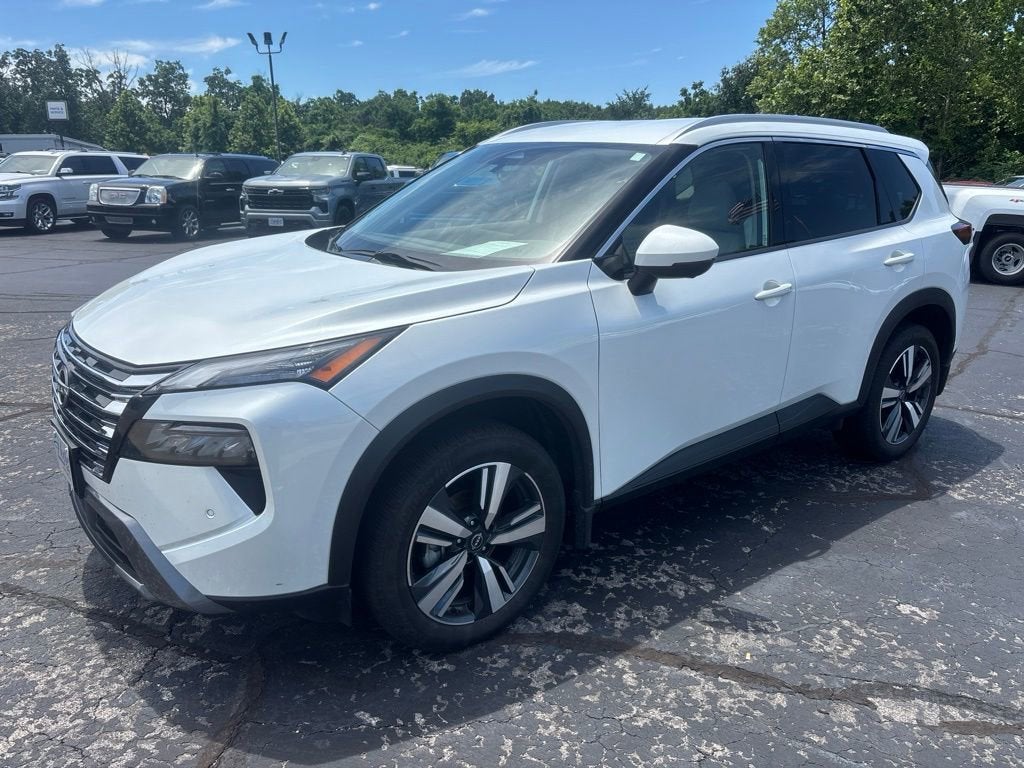 2024 Nissan Rogue SL