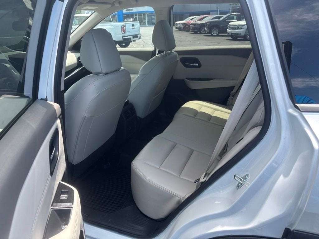 2024 Nissan Rogue SL