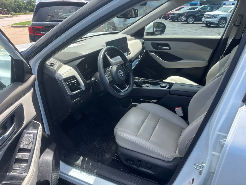 2024 Nissan Rogue SL