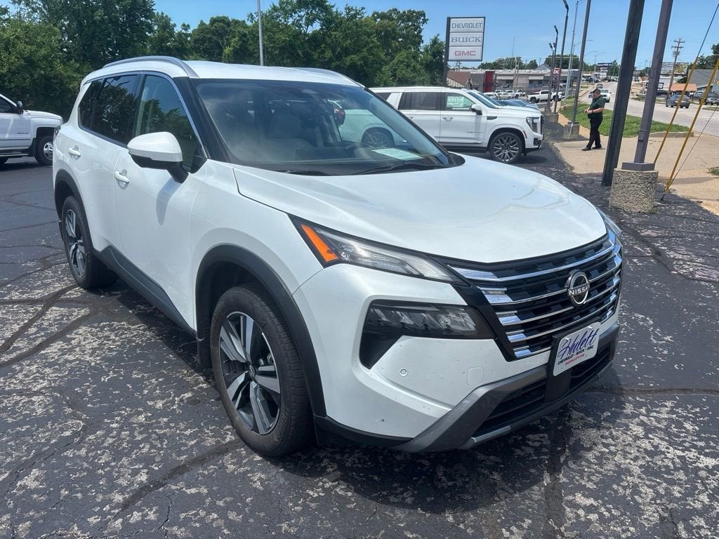 2024 Nissan Rogue SL