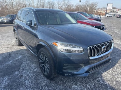 2021 Volvo XC90 Momentum